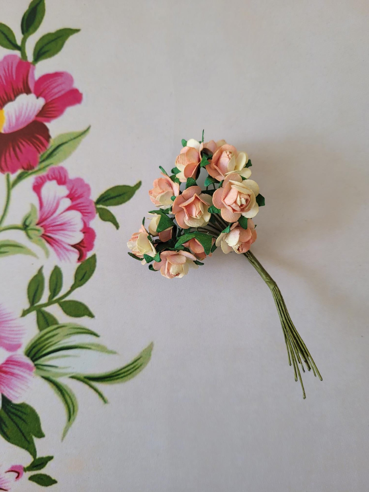 Peach - Mulberry Paper Tea Roses, 15mm Flowers